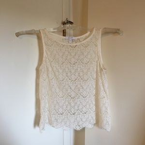 Crop top lace shirt